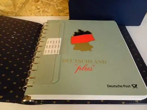 Dt. Post Deutschland Plus 2009-2011 falzlos inkl. Binder + Schuber (24249)