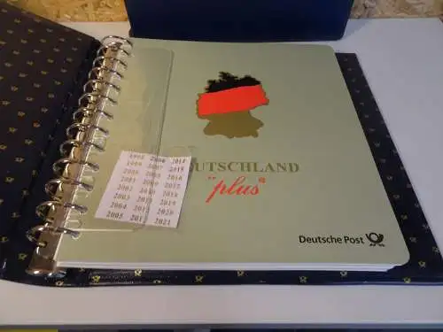 Dt. Post Deutschland Plus 2010+2011 komplett im Binder (25094)