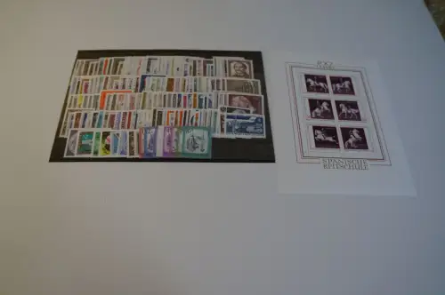 Österreich postfrischer Jahrgang 1970-74 komplett (28034)