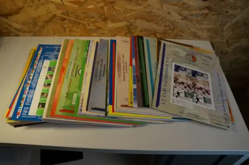 100 Numisblätter ohne Münzen (30155)