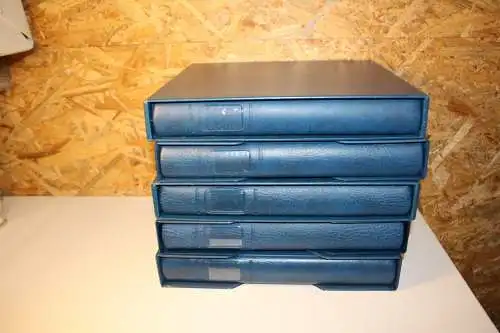 5 Lindner Binder blau mit Schuber leer (30861)