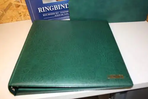 Lindner Binder Regular grün 1124 inkl. Schuber neu (30893)