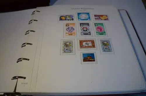 UPU 4 Bände über 195 Blatt Abosammlung (31725)