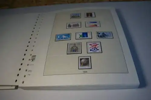 Bund 1990-2000 postfrisch fast komplett inkl. Lindner T (31746)