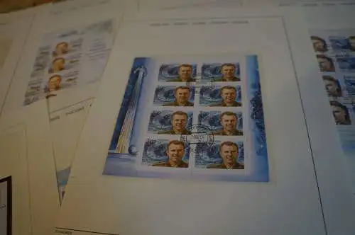 Russland 14 Kleinbogen aus 2004 gestempelt (31901H)