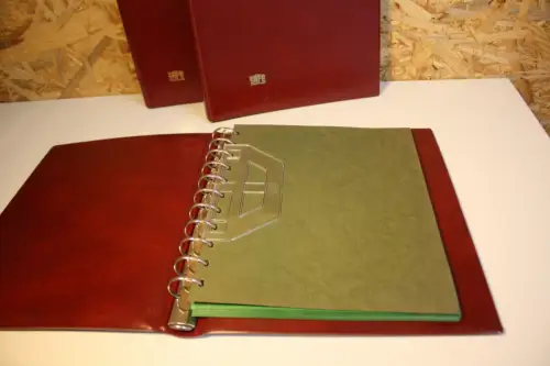 3 Safe Variant Alben in rot mit 35 Hüllen für ETB (32019)