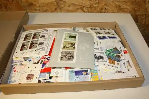 Bund / Berlin 80/90er Jahre lose aus Abo-Lieferungen (32059)
