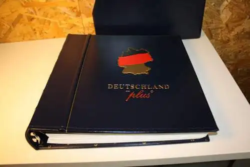 Dt. Post Deutschland Plus 2022-2023 falzlos inkl. Binder + Schuber (32094)
