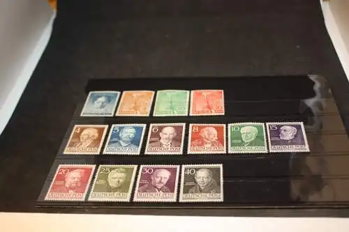 Berlin Jahrgang 1952 postfrisch (32305)