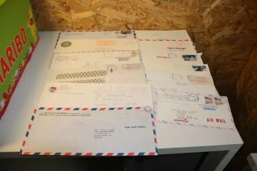 Lot mit Belegen Ausland im Karton (32329)