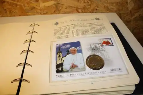 Vatikan 23 Numisbriefe in Album (32445)