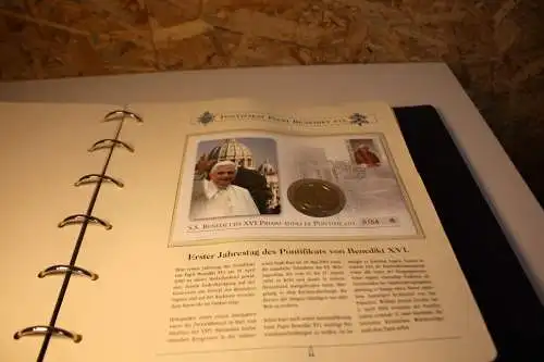 Vatikan 23 Numisbriefe in Album (32445)