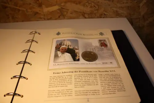 Vatikan 23 Numisbriefe in Album (32445)