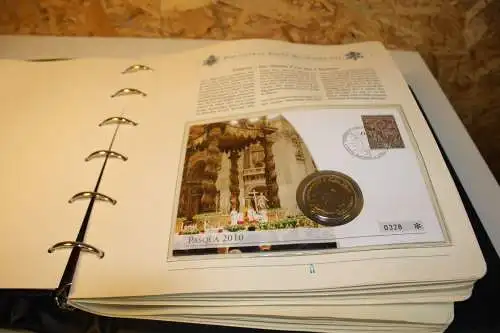 Vatikan 23 Numisbriefe in Album (32445)