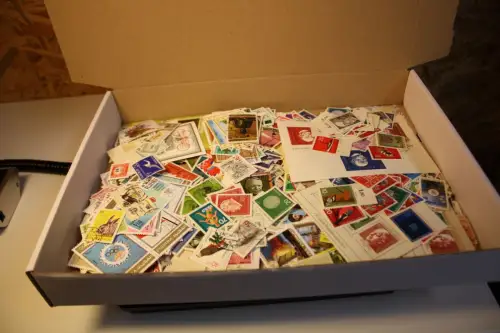 Alle Welt 1 kg lose Marken (32683)