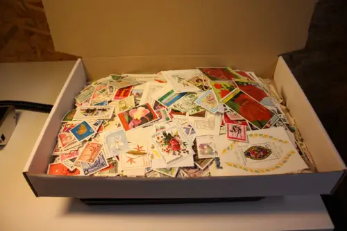 Alle Welt 1 kg lose Marken (32683)