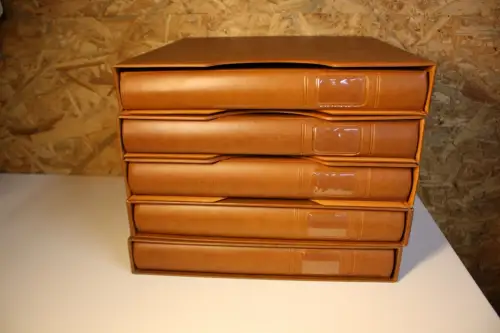 5 Lindner Binder braun mit Schuber leer (33175)
