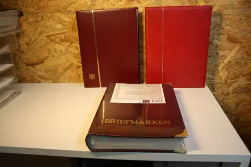 3 Einsteckbücher versch. Farben mit 60 Seiten in weiß, (33318)