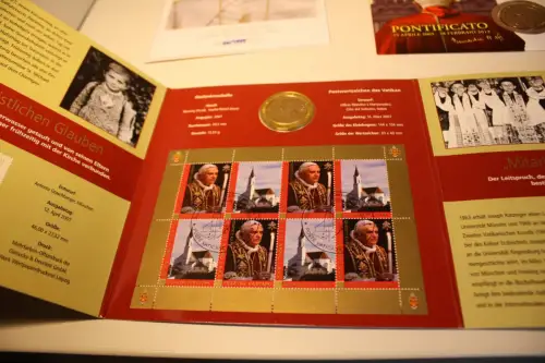 Papst Benedikt 2 Numisbriefe + 1 Folder (33323)
