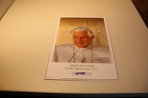 Papst Benedikt 2 Numisbriefe + 1 Folder (33323)