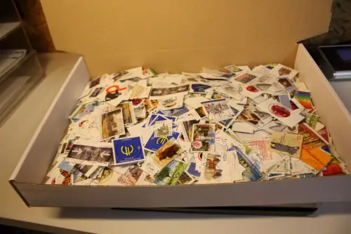 Alle Welt 1 kg lose Marken (33439)