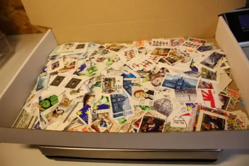 Alle Welt 1 kg lose Marken (33436)