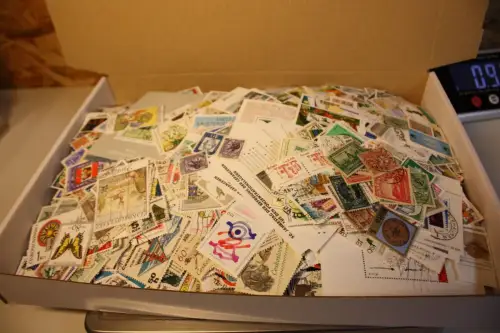 Alle Welt 1 kg lose Marken (33436)