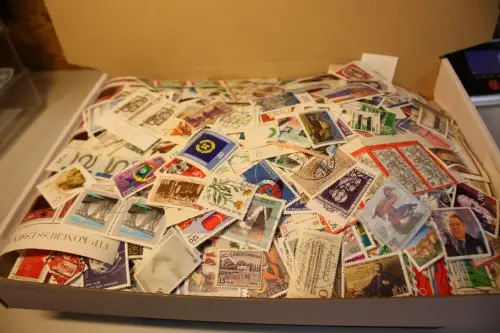 Alle Welt 1 kg lose Marken (33438)