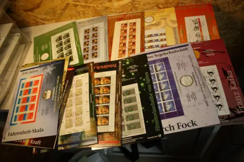 100 Numisblätter ohne Münzen (33444)