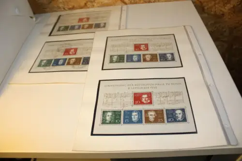 Bund Lot mit 11 Stück Block 2 postfrisch / gestempelt / FDC (33488H)