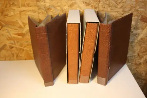 4 Kobra ETB Alben mit Hüllen in braun (33505)