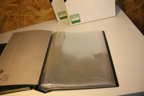 4 Kobra ETB Alben mit Hüllen in grün (33506)