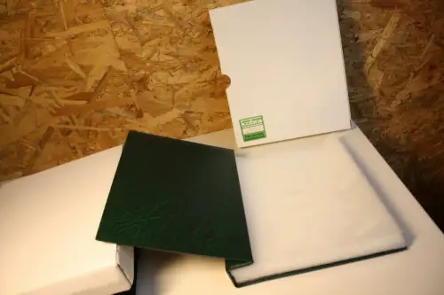 4 Kobra ETB Alben mit Hüllen in grün (33506)
