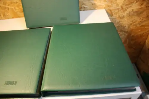 3 Lindner Alben grün mit 140 1er Hüllen (33568)