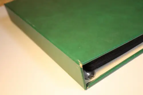 Mauritius Binder mit 15 schwarzen Blättern 4 Streifen (33627)