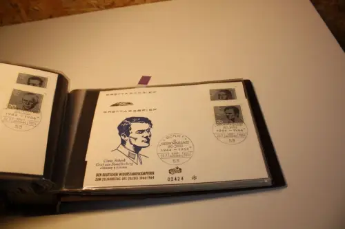 Bund + Berlin ca. 200 FDC in 2 Alben 60er Jahre (33664)