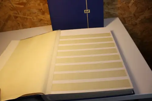 2 Einsteckbücher mit je 48 Seiten (33663)