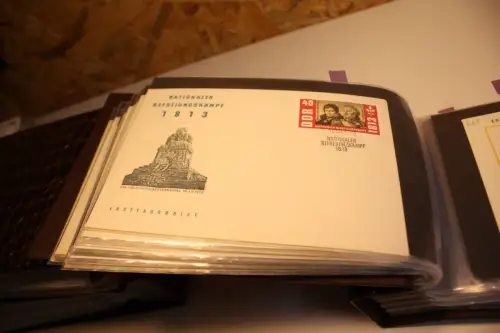 DDR Posten mit meist FDC in 3 Alben 60er Jahre (33665)