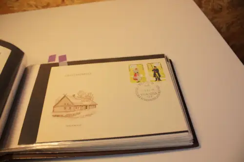 DDR Posten mit meist FDC in 3 Alben 60er Jahre (33665)