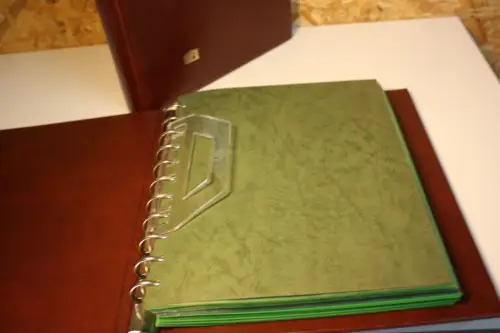 2 Safe Variant Alben in braunrot mit Hüllen für ETB (33732)