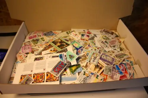 Alle Welt 1 kg lose Marken (33734)