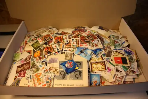 Alle Welt 1 kg lose Marken (33734)