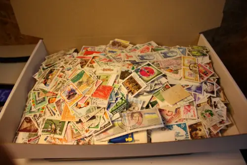 Alle Welt 1 kg lose Marken (33734)