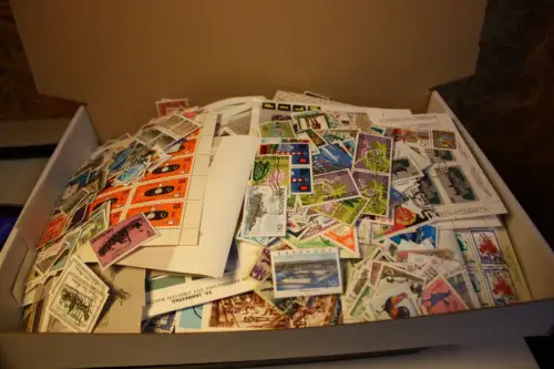 Alle Welt 1 kg lose Marken (33734)