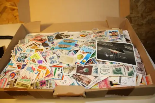 Alle Welt 1 kg lose Marken (33739)