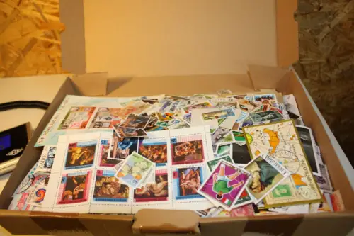 Alle Welt 1 kg lose Marken (33739)