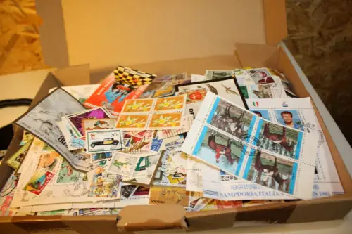 Alle Welt 1 kg lose Marken (33739)