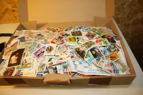 Alle Welt 1 kg lose Marken (33739)