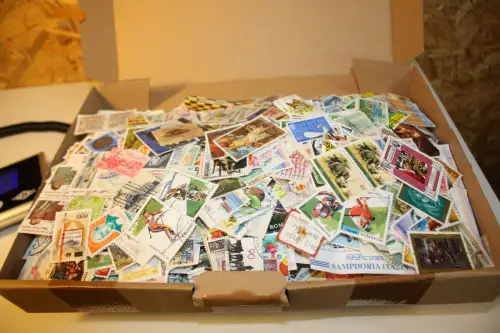 Alle Welt 1 kg lose Marken (33739)