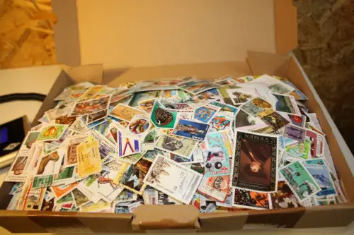 Alle Welt 1 kg lose Marken (33739)